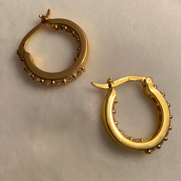 Small hoop earrings - Picture 9 of 9